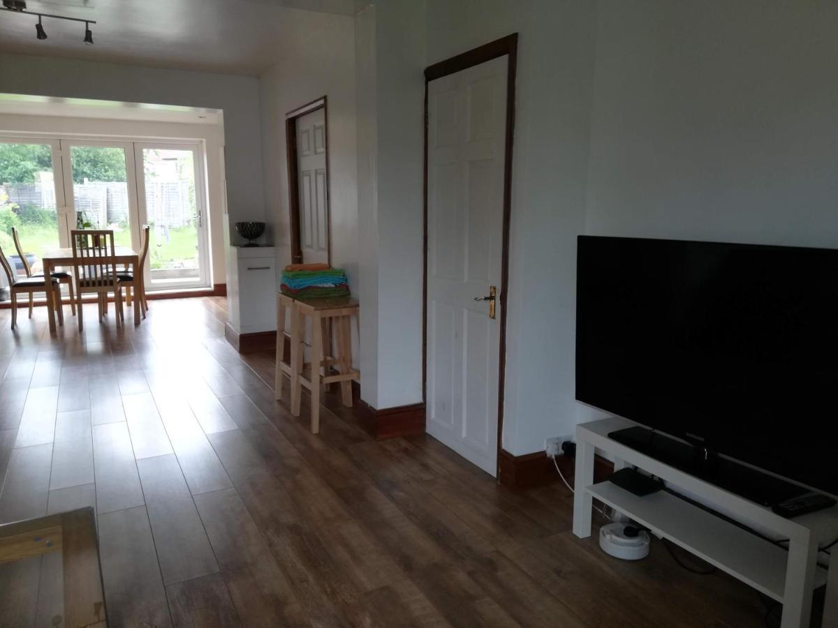 Comfy 3 Bed House Near Windsor Castle And Legoland Villa Kültér fotó